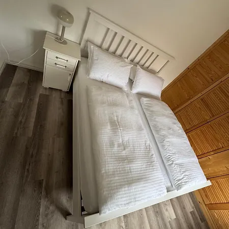 Im Dreilaendereck D-f-ch Appartement